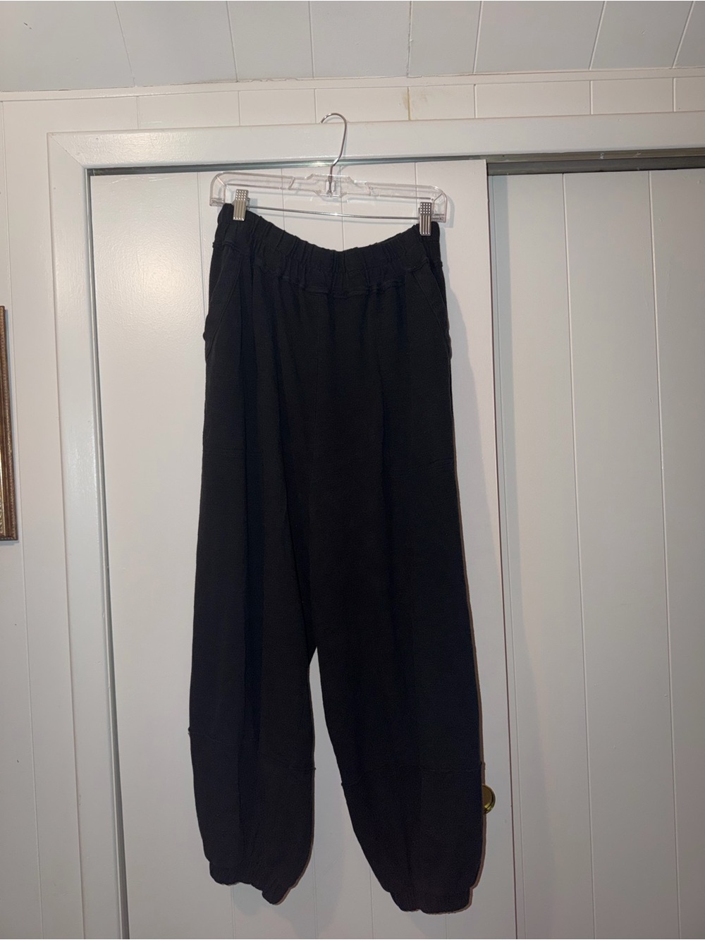 Free People Beach  Relaxed Black Elastic-Waist Jogger Pants  Large